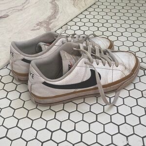 Nike Men's White and Tan Sneakers